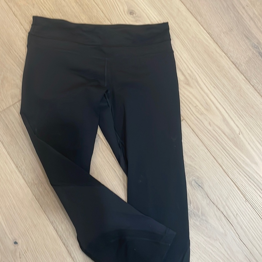 COPY - Black fast & free crop 21 size 6 lululemon
